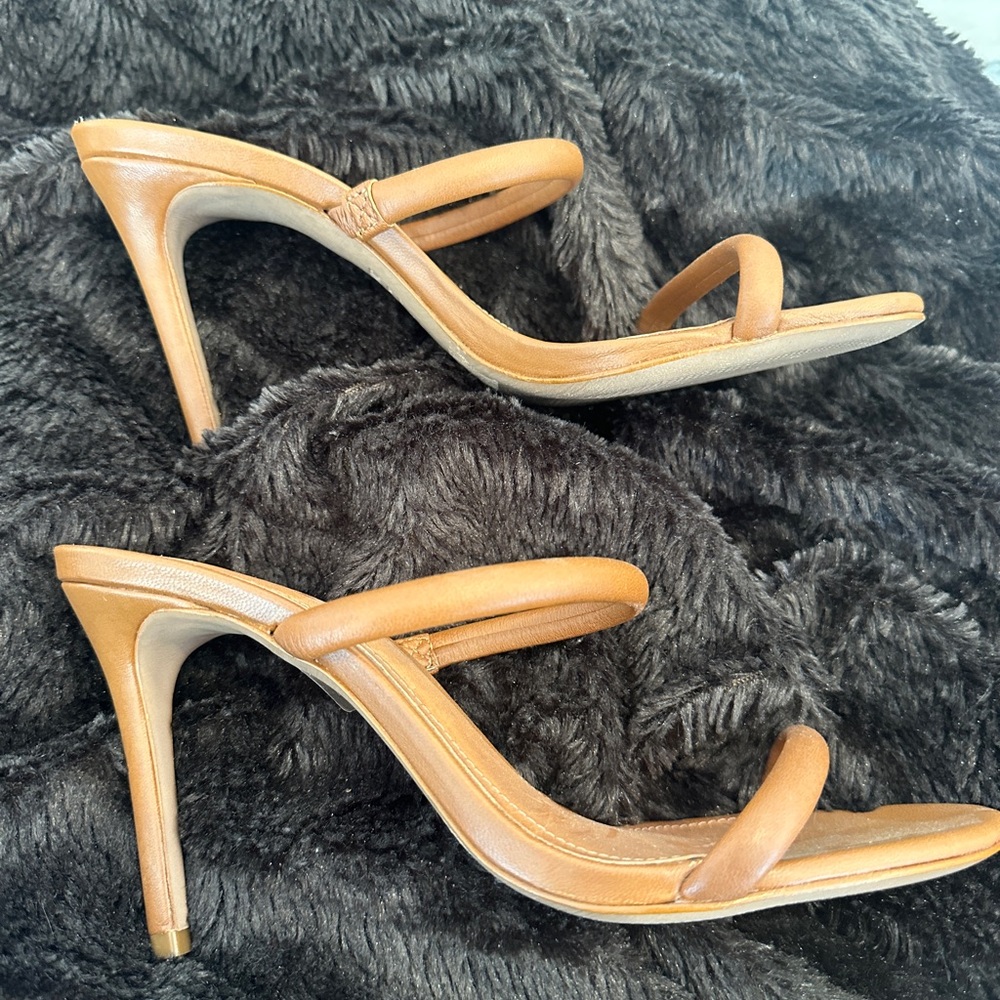 SCHUTZ Tan Stiletto Heels Minimalist Design
